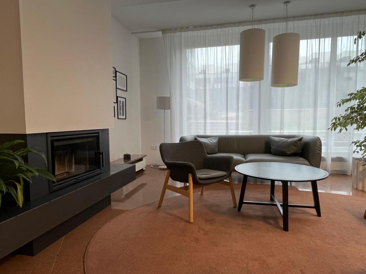 De Luxe Apartment, Wifi, Tv 65" Prag Exteriör bild